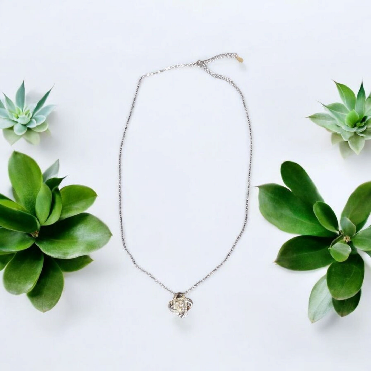 chaine et pendentif en argent 925 et moissanite